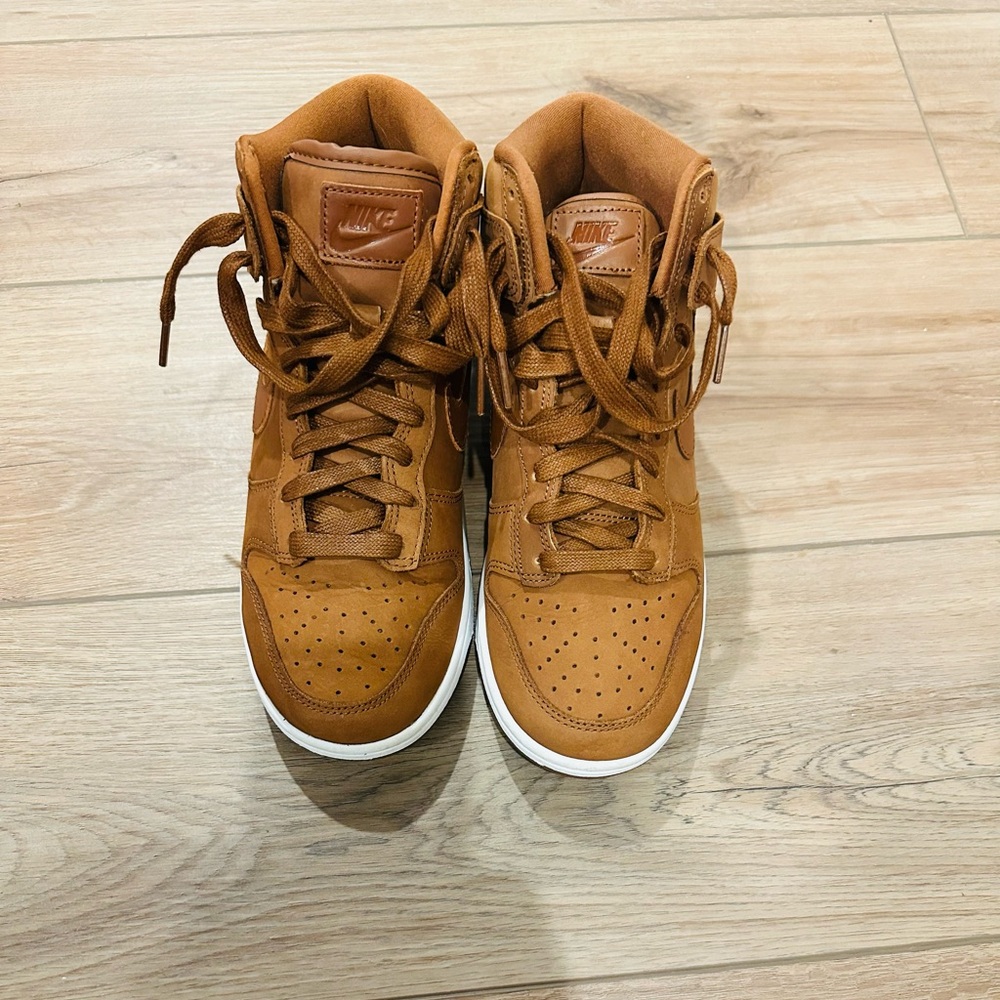 Nike High-Top Sneakers in Tan